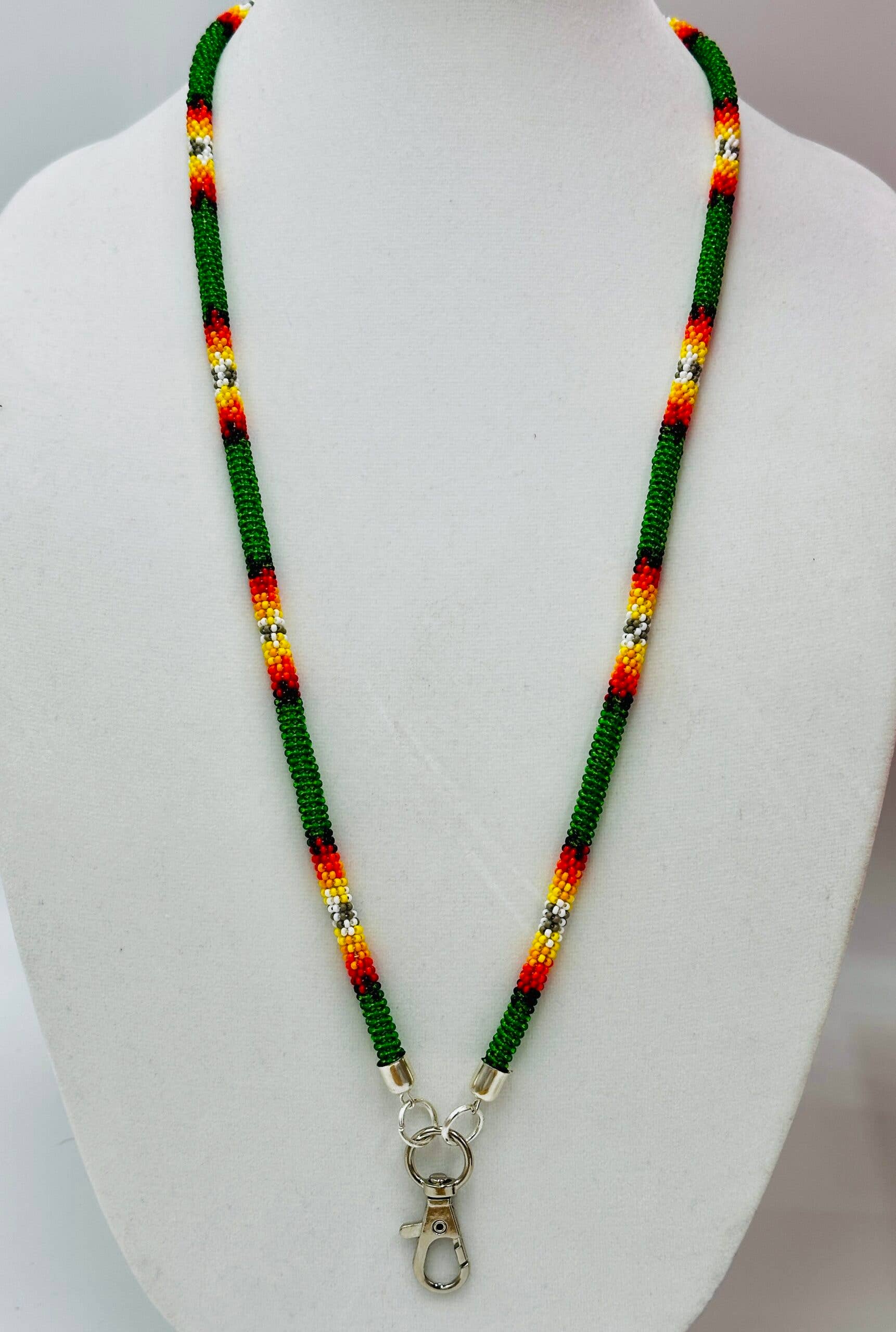 BEADS CORNER - Vente Lanière – femme - Lanière tissée verte du sud-ouest avec perles faites à la main2