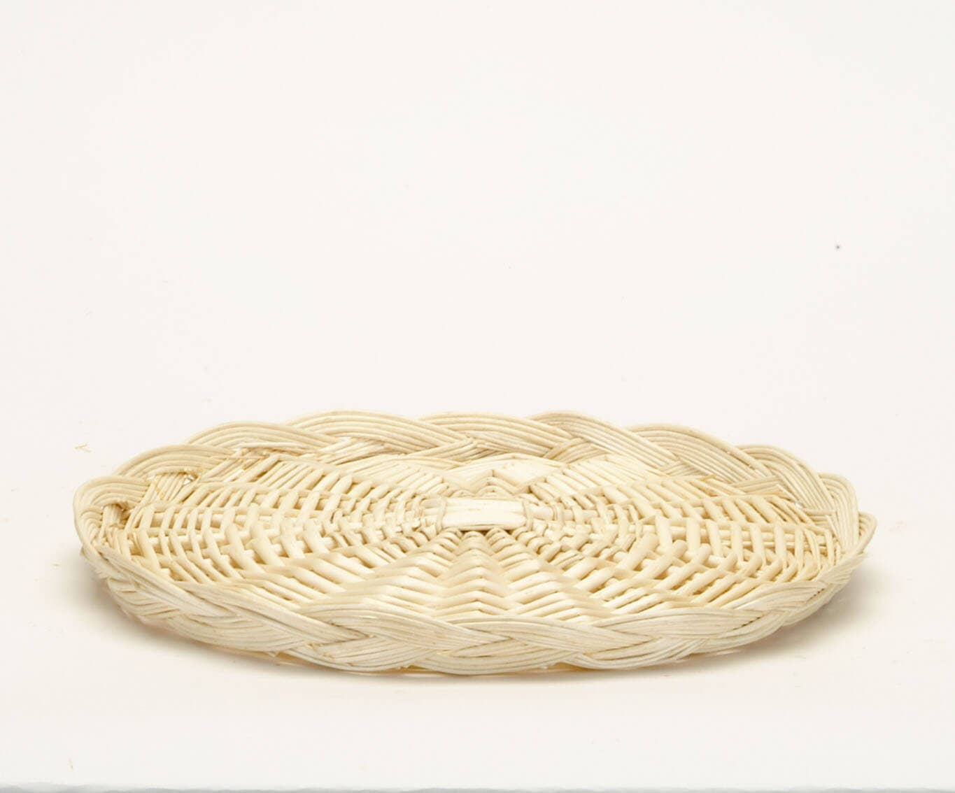 Bacon Basketware - Wholesale Decorative Tray - RD 14 INCH DRIED FRUIT TRAY