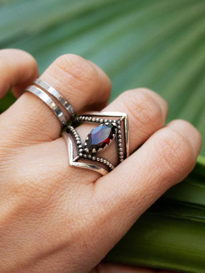 Dual Chevron Band 925 Sterling Silver Garnet Ring AR-2036 for wholesale by Ambra Jewels
