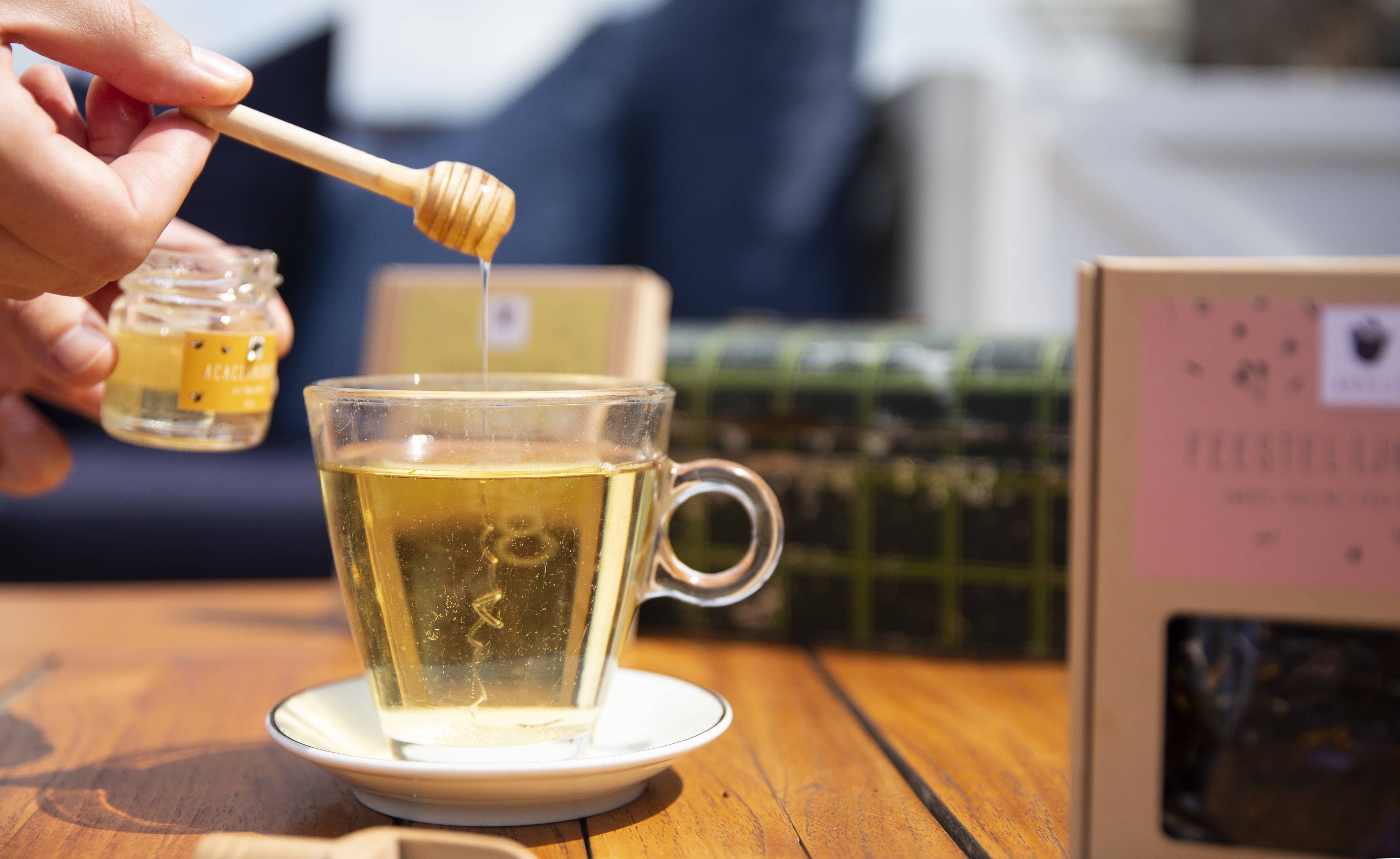 ARELO - Wholesale Honey Pot - Honey jar with spoon2