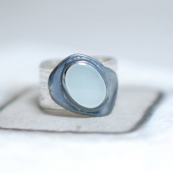 Ovale aquamarijn ring in zilveren zetting van sterling zilver voor wholesale door Ami jewel