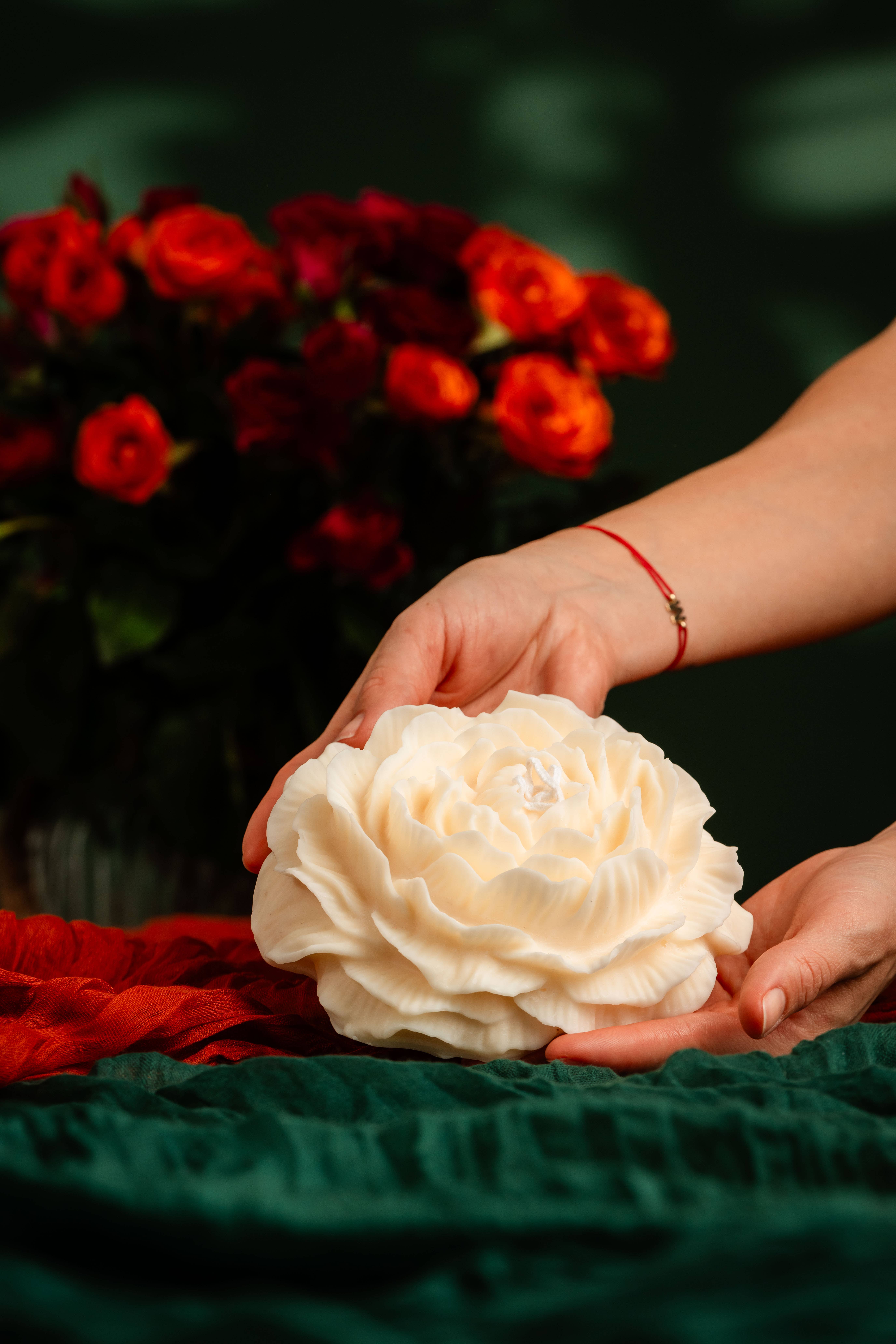 Allure CA - Wholesale Novelty Candle - Large Peony Blossom Candle β Bold & Elegant Decor