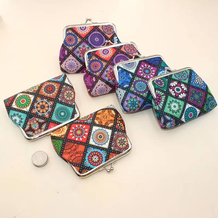 Magnifique Hearts - Wholesale Coin Purse - Women's - Vintage Styled Mandala Coin Purses, Mini Wallet Accessory5