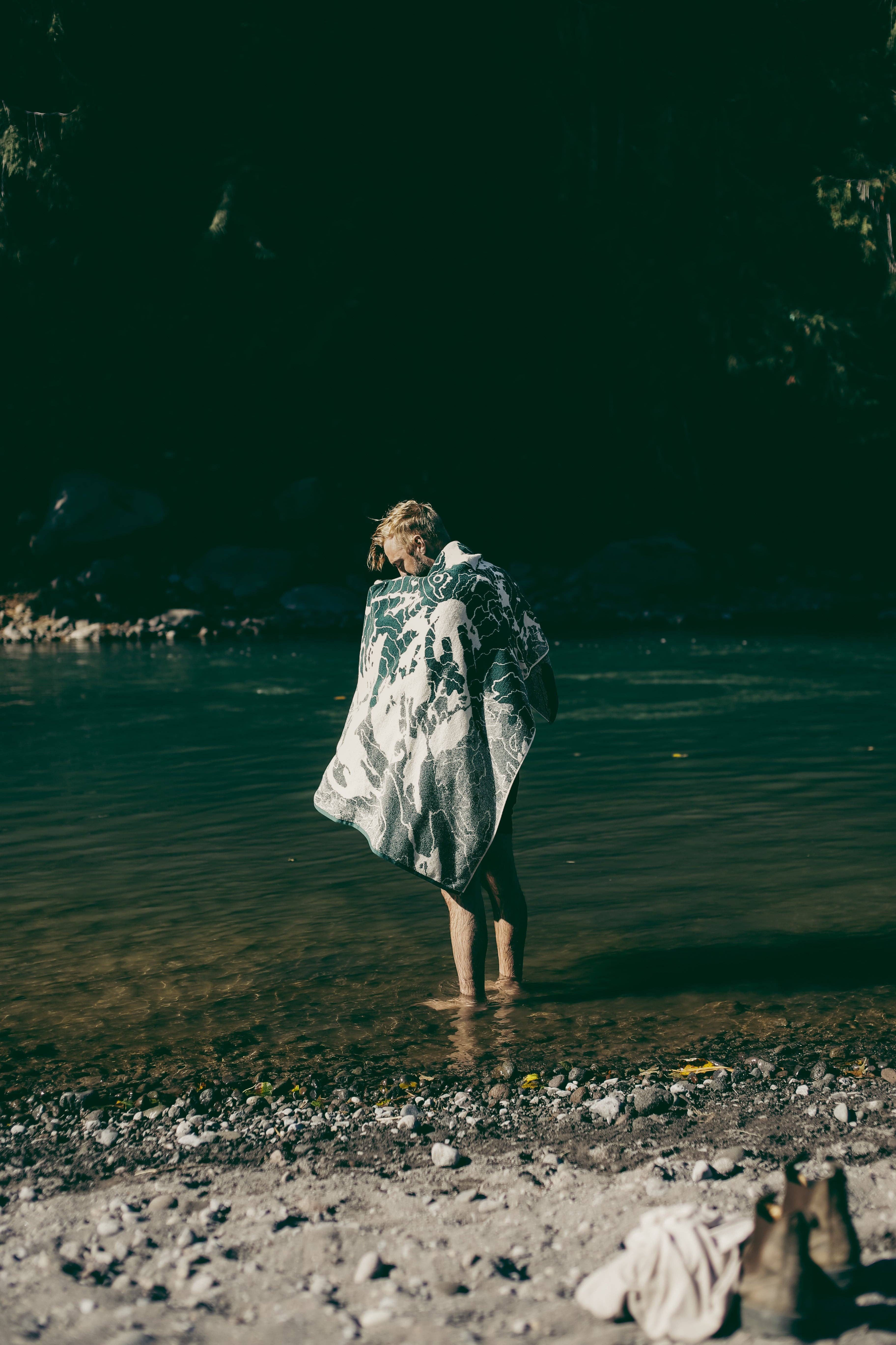 North Drinkware - Wholesale Bath Towel - The Mt. Rainier Towel4