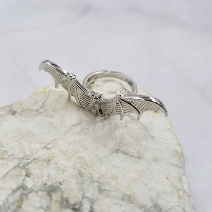 The Pretty Jewellery - Wholesale Cocktail/Statement Ring - Halloween Bat Adjustable Ring1