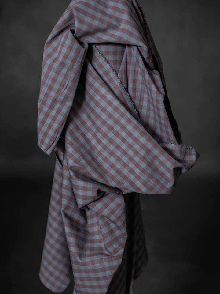 Damson Cotton/Linen for wholesale by Merchant and Mills