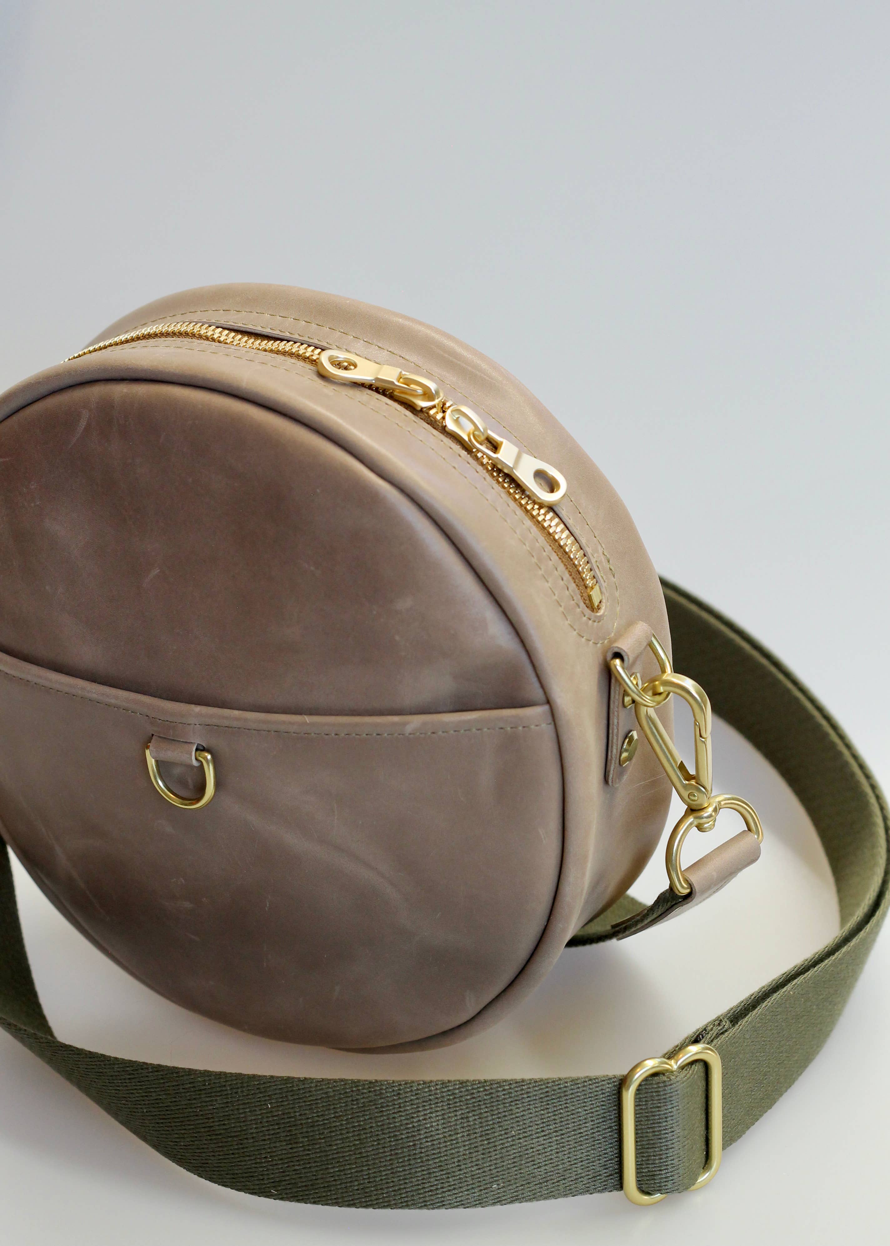 Blackburn Goods – Großhandel Schultertasche – Damen – Die Kantinentasche13