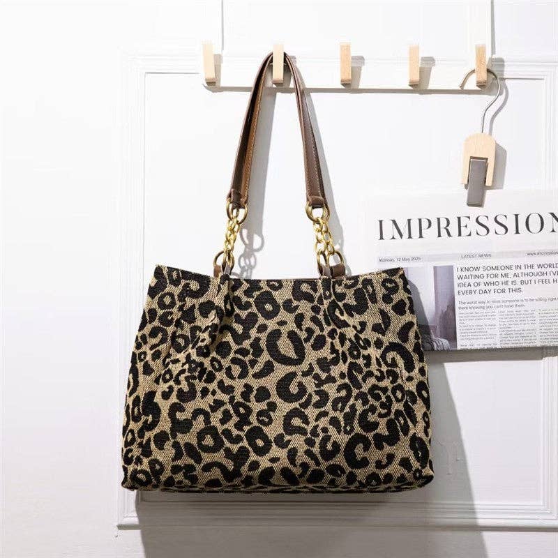 KAKI Borsa a tracolla con stampa leopardata - alla moda e spaziosa in vendita all'ingrosso su Faire2