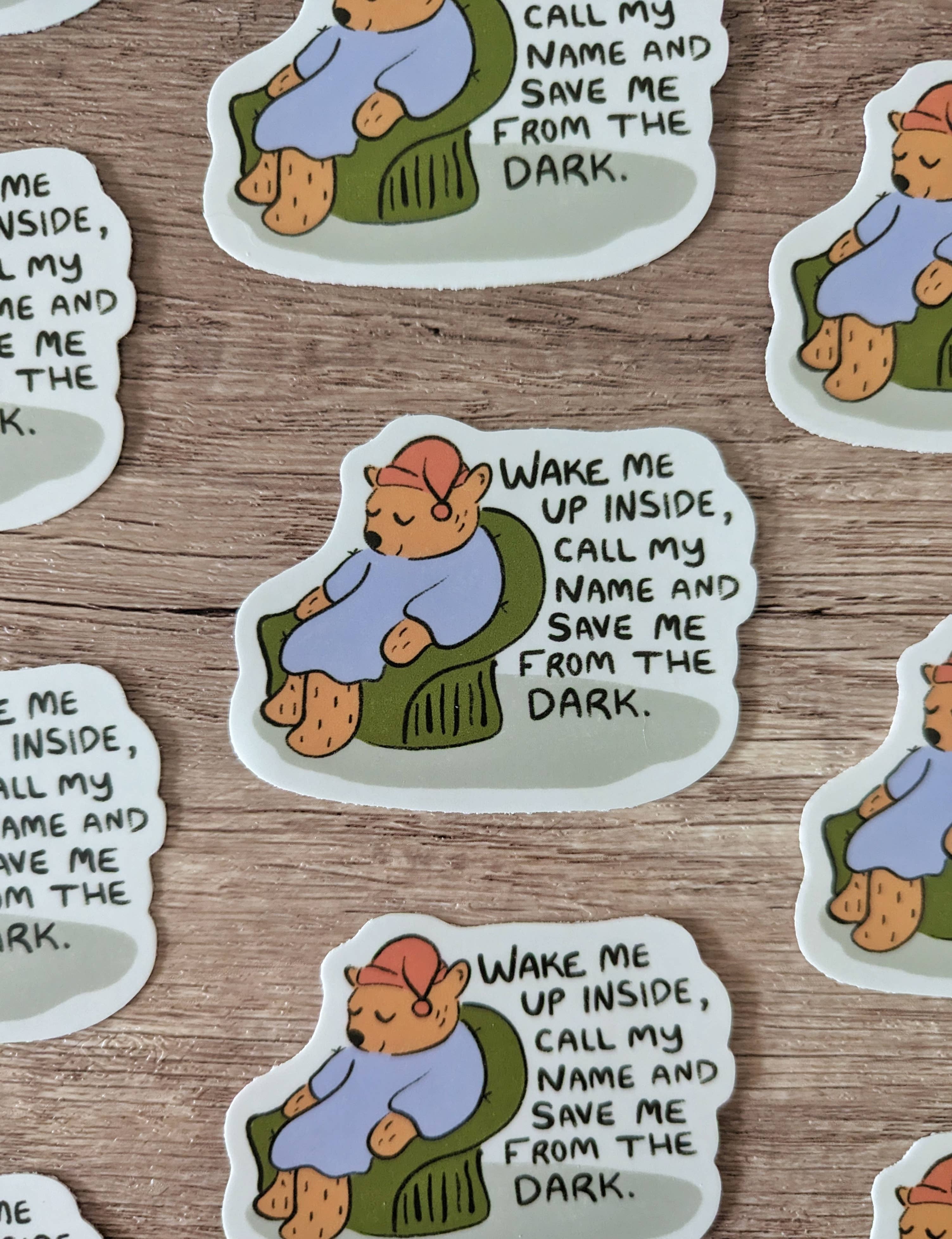 Sadsquatch - Vendita all'ingrosso Adesivo - Adesivo in vinile «Wake Me Up», simpatico orsetto da tè Sleepytime1