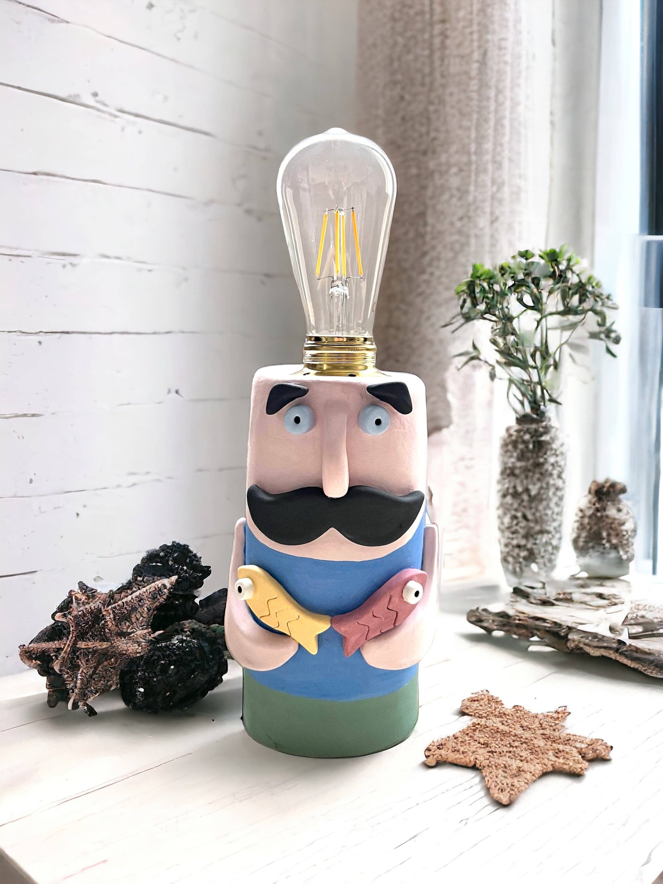 Thetis Art Studio - Wholesale Figurine Lamp - Lamp Fisherman in Ceramica2