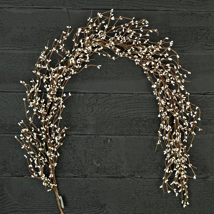 ISB13000VAN- 4.5ft Pips Garland-Vanilla- for wholesale by Holiday Depot Inc.