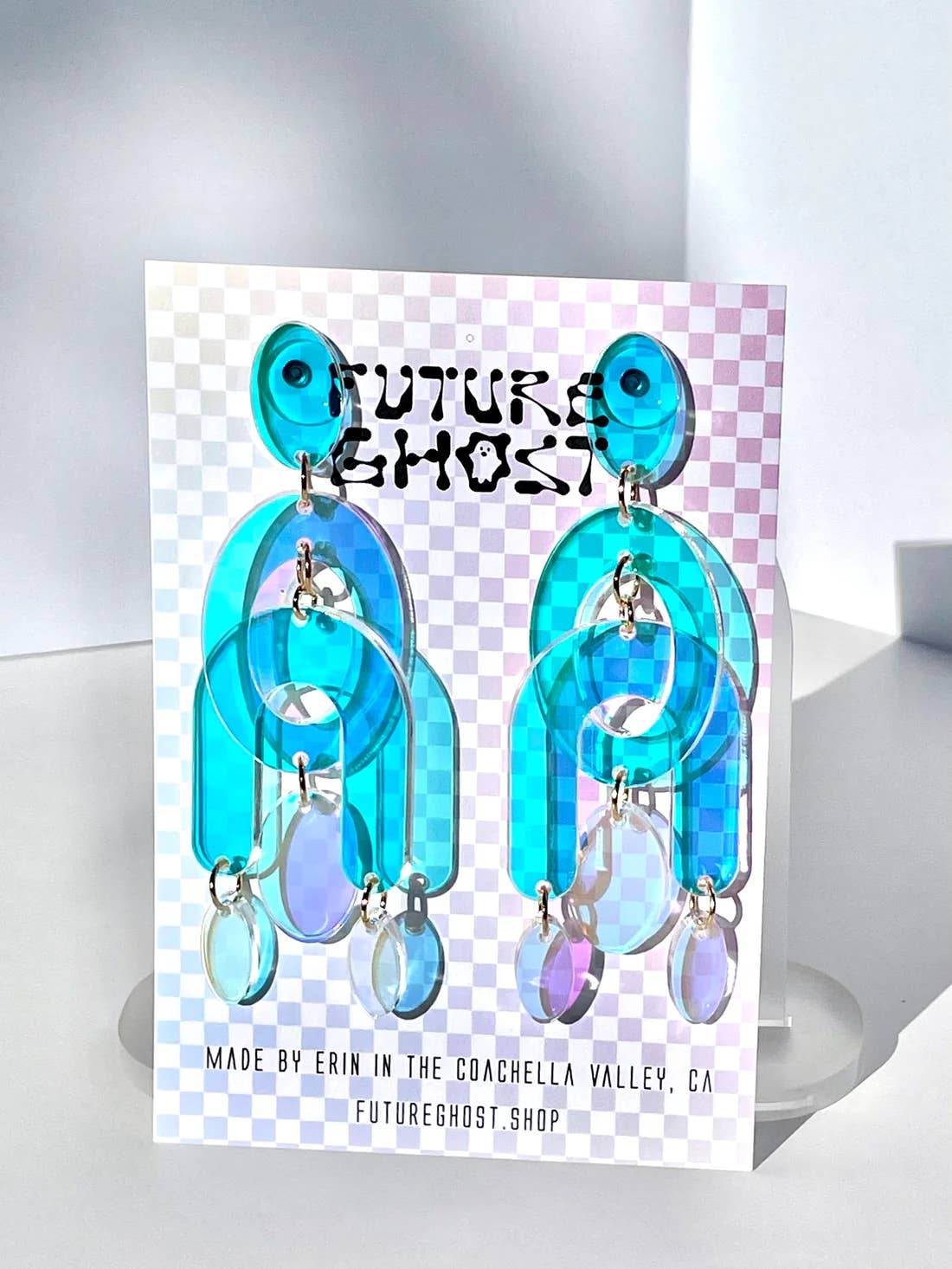 Future Ghost - Vendita all'ingrosso Orecchini pendenti - Orecchini chandelier tridimensionali Cleo8