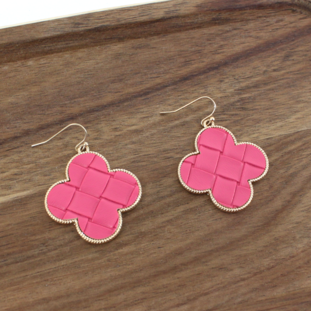 Pretty Persuasions - Wholesale Dangle Earrings - E23157 Faux Leather Clover-Shape Earrings1