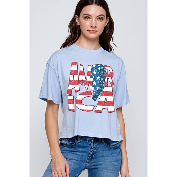 COLORBEAR – wholesale T-shirts med screentryck – Dam – AMERIKA, AMERIKANSKA FLAGGAN ÅSKA BLIXTNEDSLAG AVSLAPPNAD GRÖDA TOPP