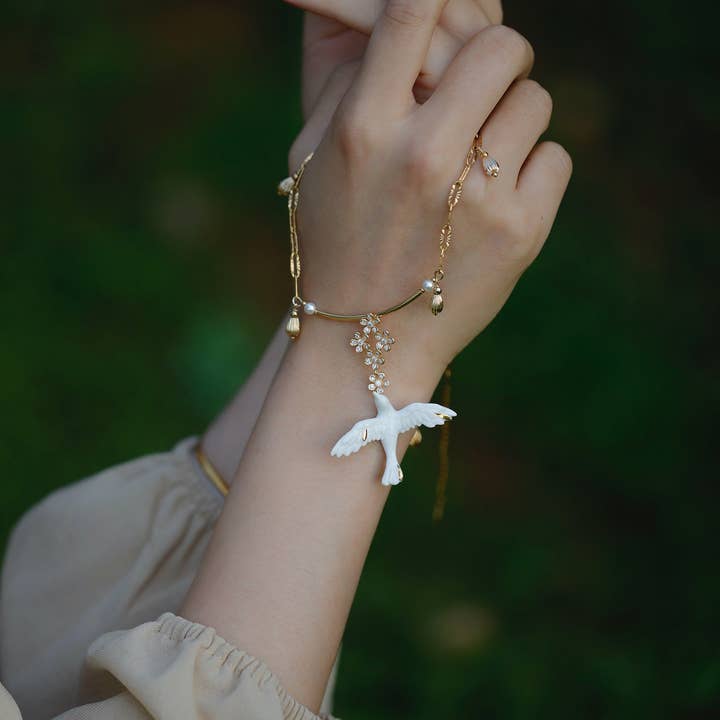 Vermilion Collection - Wholesale Pendant/Charm Necklace - YIHE Ceramic Necklace "Flight of Grace"2