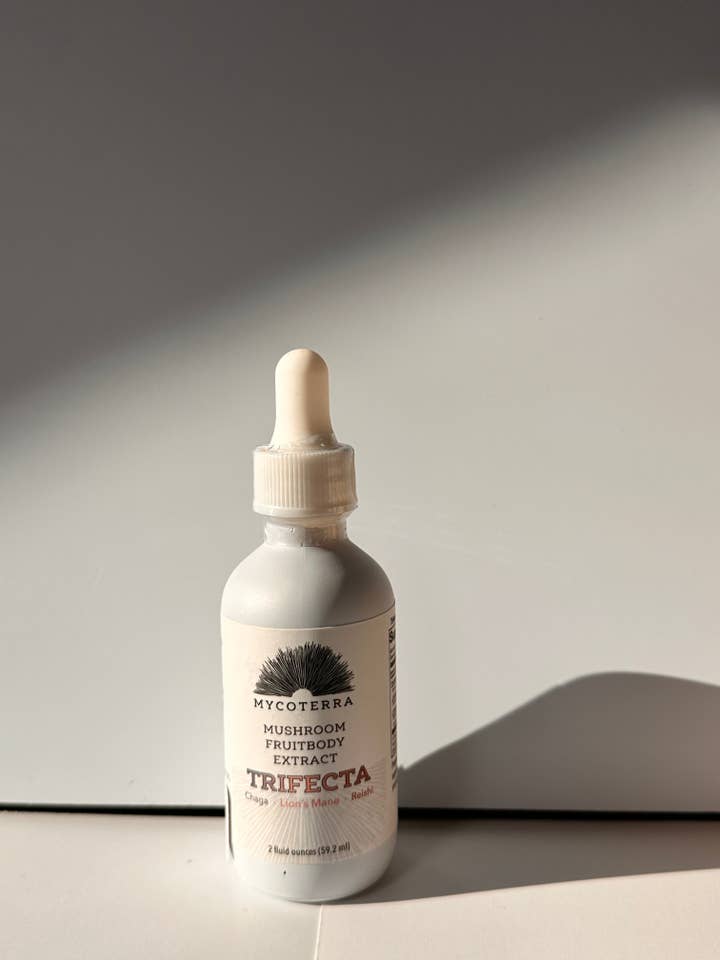 Organic Trlfecta Tinture for wholesale by Mycoterra Farm