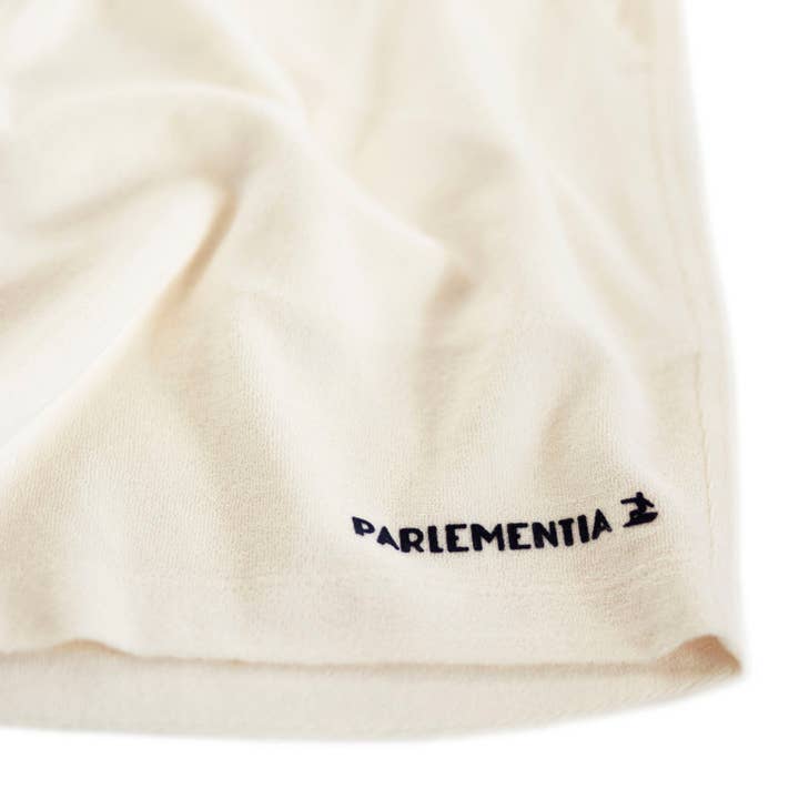 Kurze Off-White - Navy Easysurf für den Großhandel von Parlementia