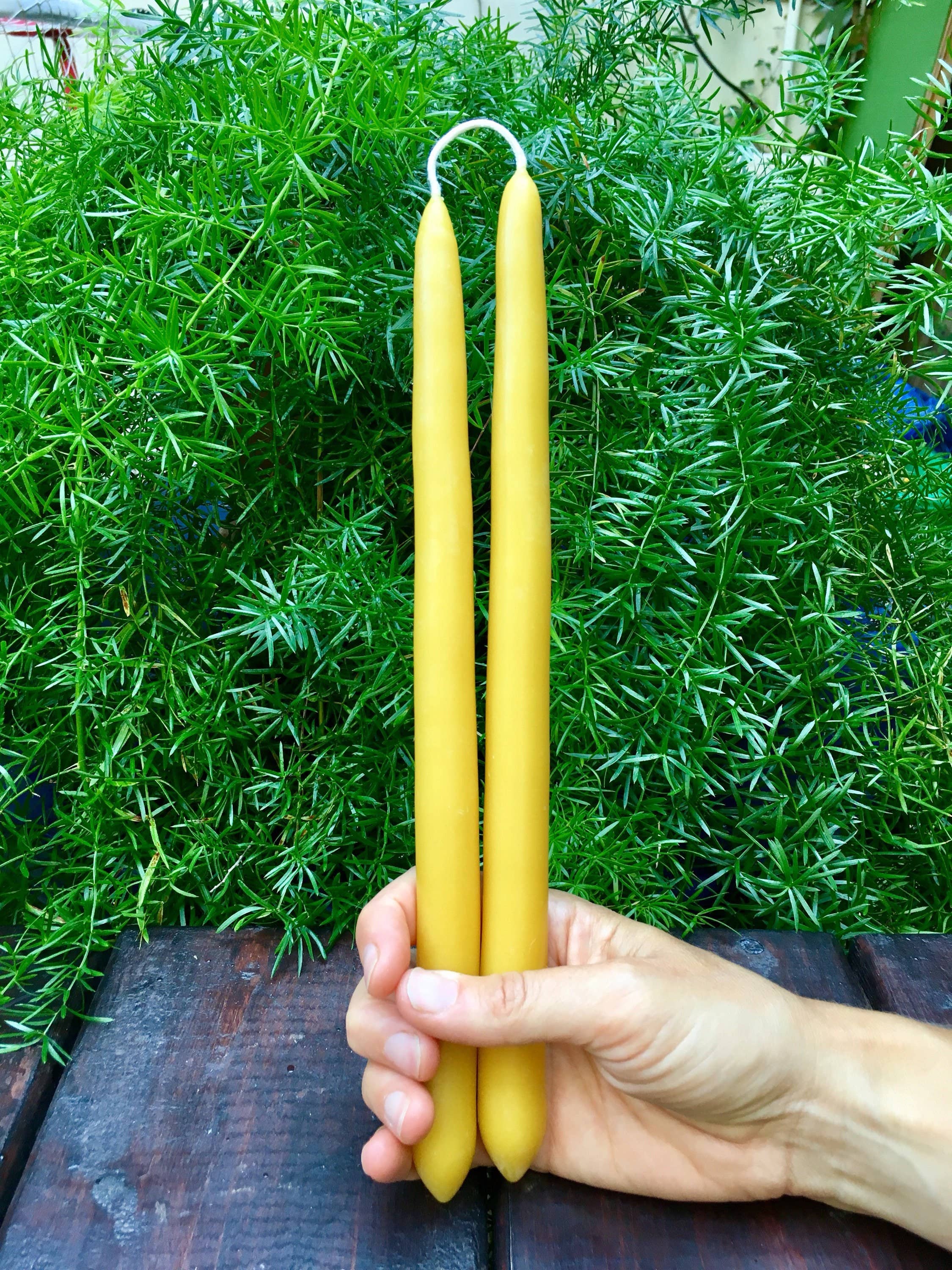 Mile-End Soap & Candle Supply - Vente Bougies/bougeoirs coniques - Paire de bougies coniques en cire d'abeille - 12 pouces ou 9 pouces5