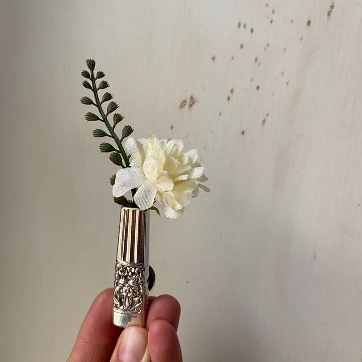 Girl Ran Away With the Spoon - Wholesale Vase - Tiny Silver Vase Magnet