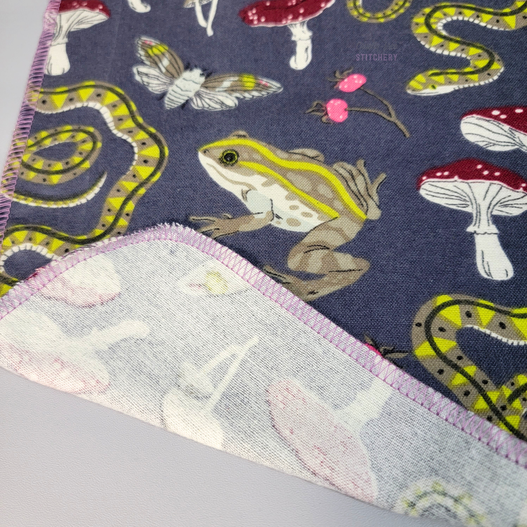 Cruelty-Free Stitchery – Engroshandel Rengøringsklud – Ikke-papirhåndklæder - Slanger og frøer3