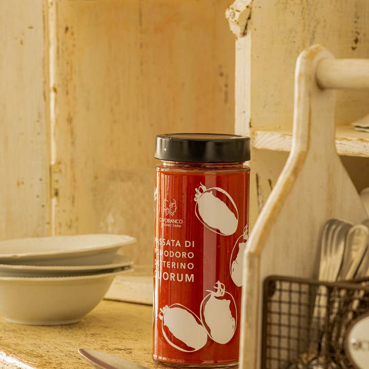 CAPOBIANCO ORGANIC FARM - Wholesale Pasta Sauce - ORGANIC PLUM TOMATO PUREE 550g5