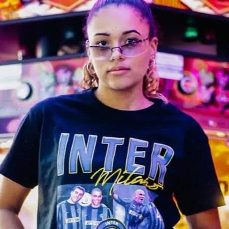 Retro Football Gang – Großhandel T-Shirt (Grafikdruck) – Unisex – Inter Milan T-Shirt von Retro Football Gang – 90er Jahre und Hip-Hop inspiriert2