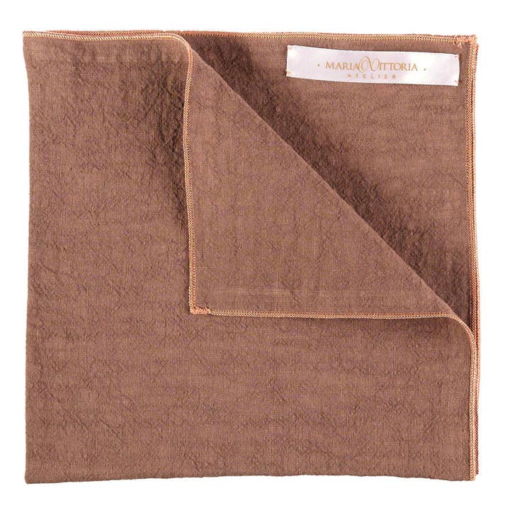 Linnen servet van Délavé met hazel voor wholesale door Maria Vittoria Atelier