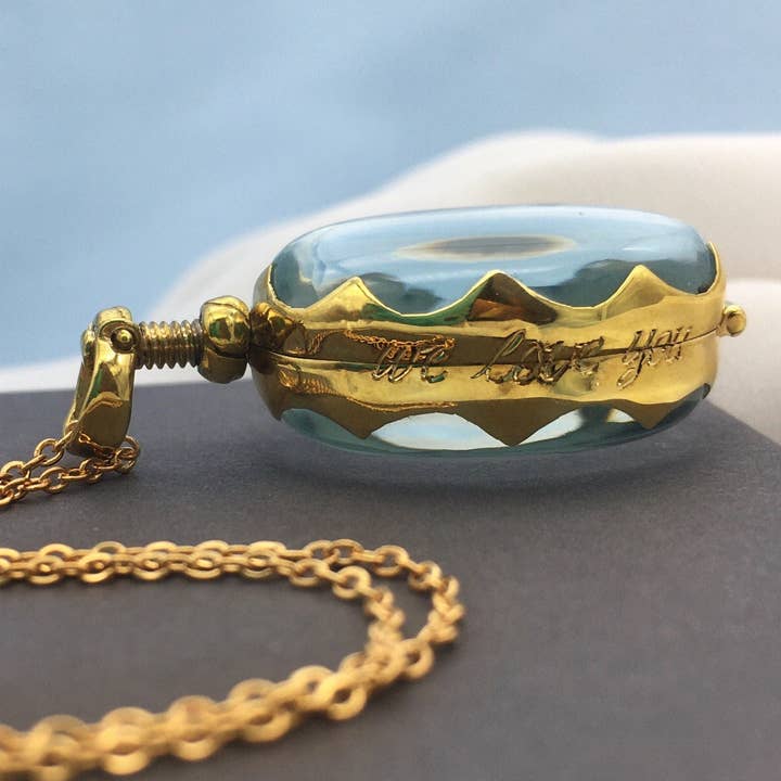 Medalhão de Ouro • Recordação do Primeiro Corte de Cabelo em Vermeil de Ouro 18 Ct por atacado de Mon Bijoux