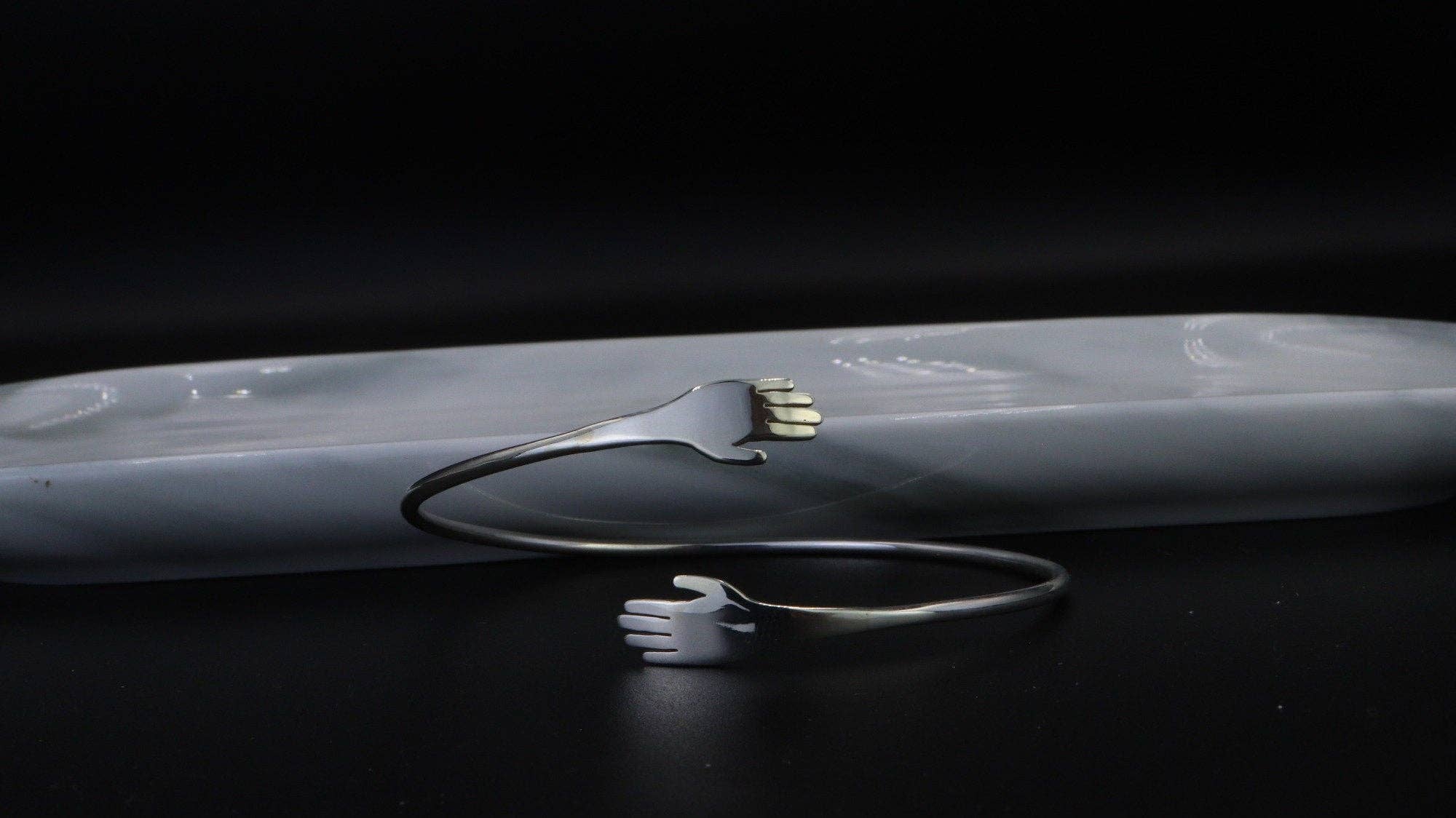 Gowa Design - Wholesale Cuff Bracelet - Couple bracelet Hand Sign Bangle7