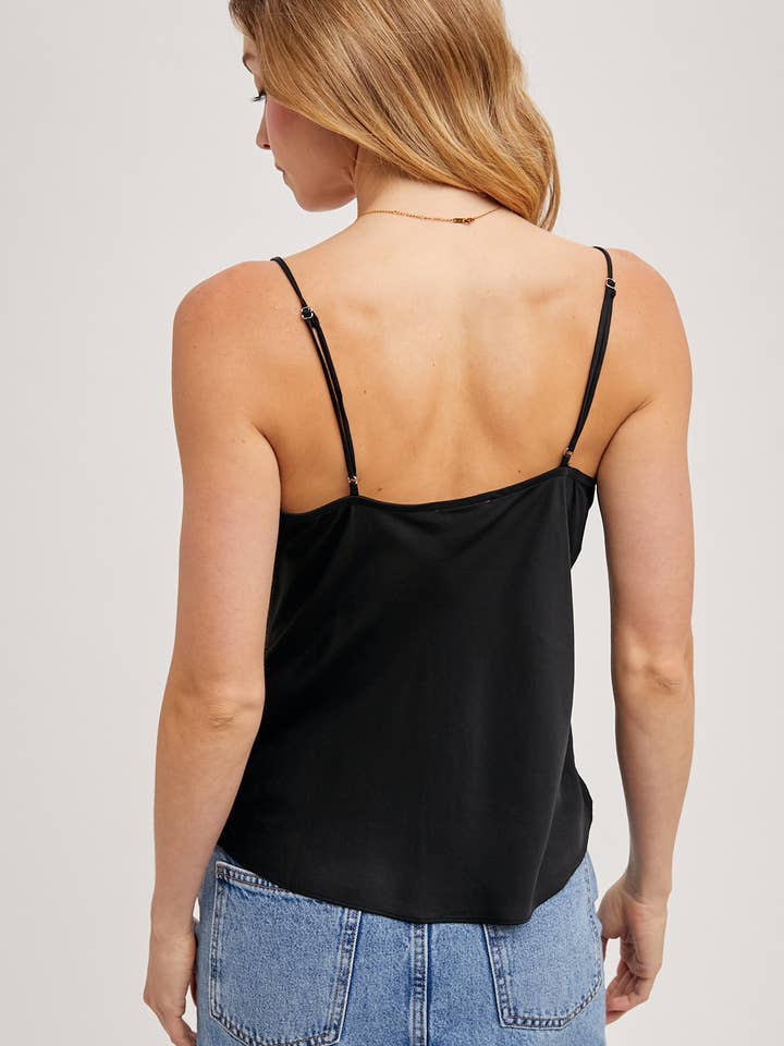 Bluivy – Großhandel Camisole – Damen – SATIN-CAMISOLE-TOP MIT SPITZENBESATZ UND V-AUSSCHNITT7