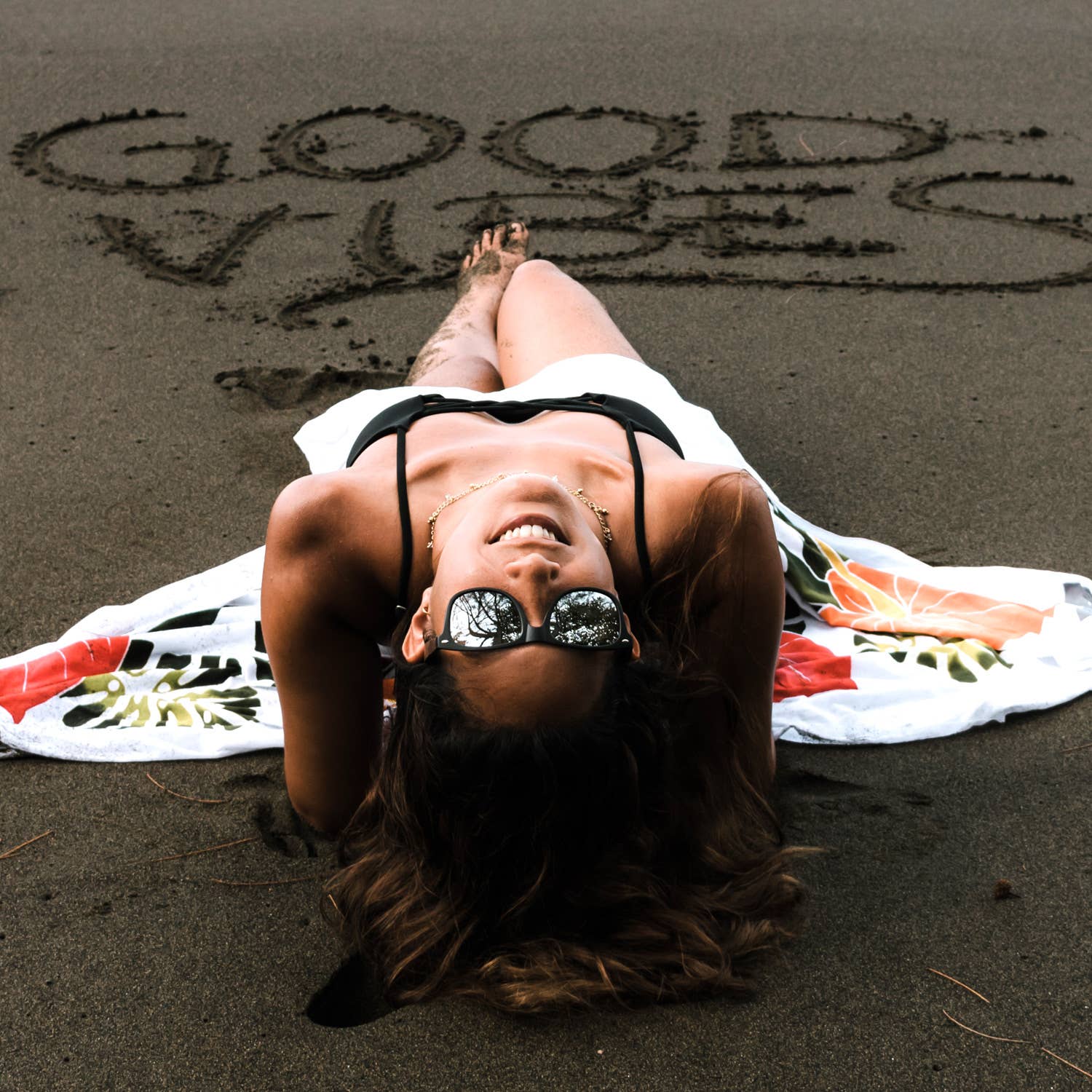 GOWOOD - Wholesale Sunglasses - Unisex - Walnut Wood Sunglasses with Silver Mirrored Polarized Lenses7