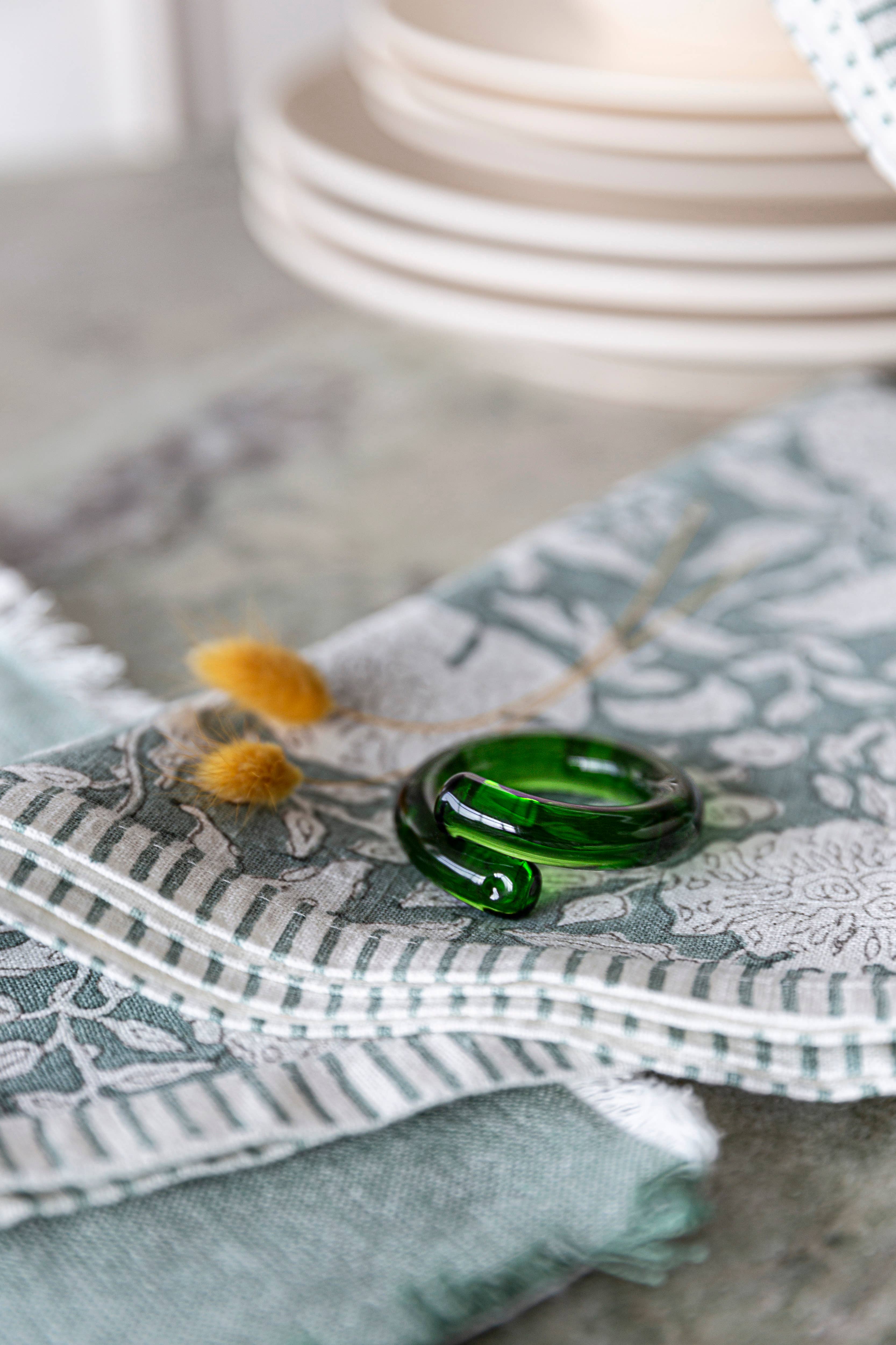 over&back - Wholesale Napkin Ring - Glass Napkin Rings – Hosting Essential – Set of 423