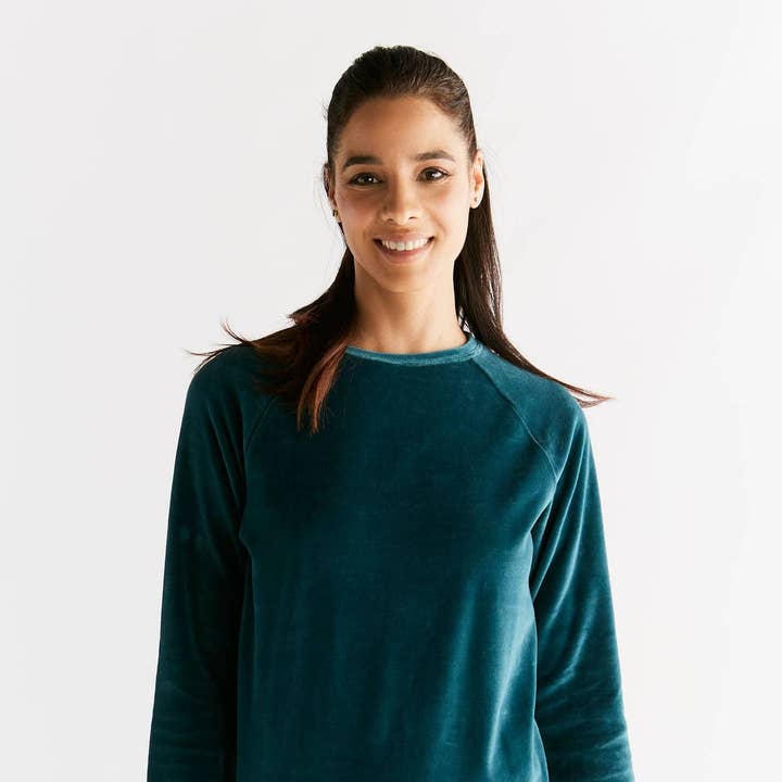 1277 Damen Nickysweatshirt and other Purchase Wholesale damklader. Free Returns & Net 60 Terms on Faire trending on Faire.