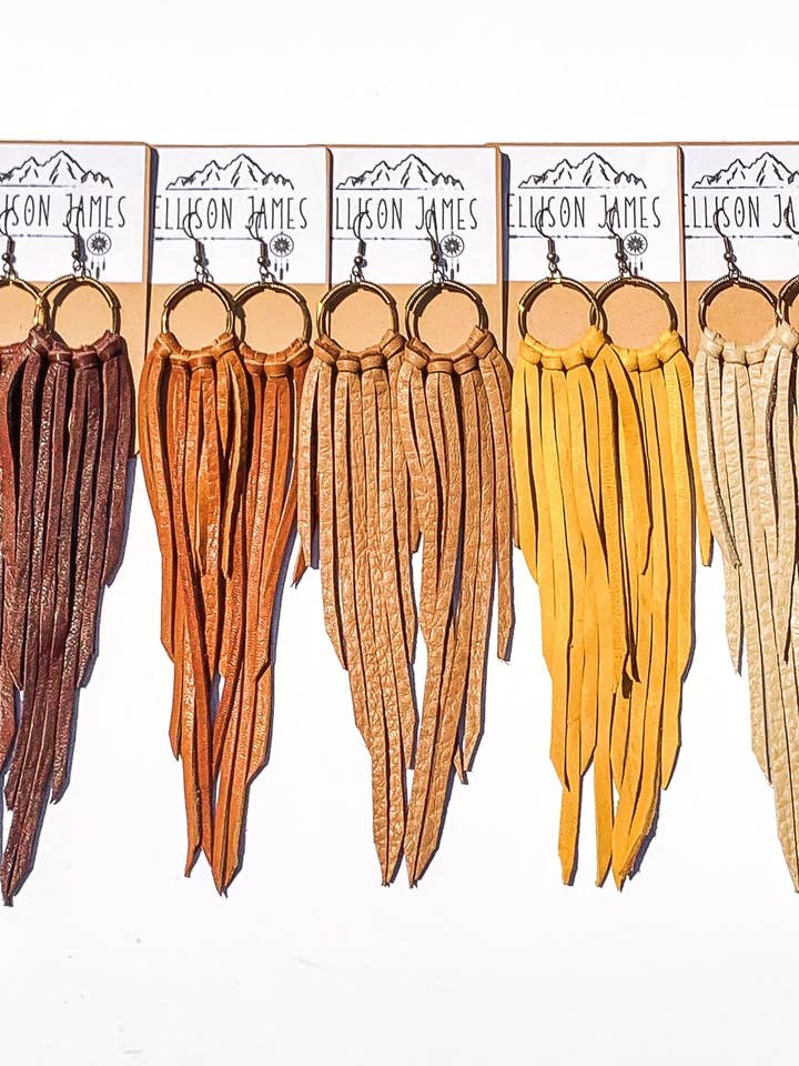 ORECCHINI CLASSICI CON FRANGE per la vendita all'ingrosso da parte di Ellison James Designs