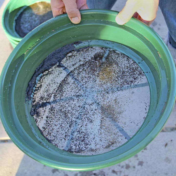 Adventure Market - Wholesale Sifter - Wire Sifting Pan (Mesh Size: 1/30")