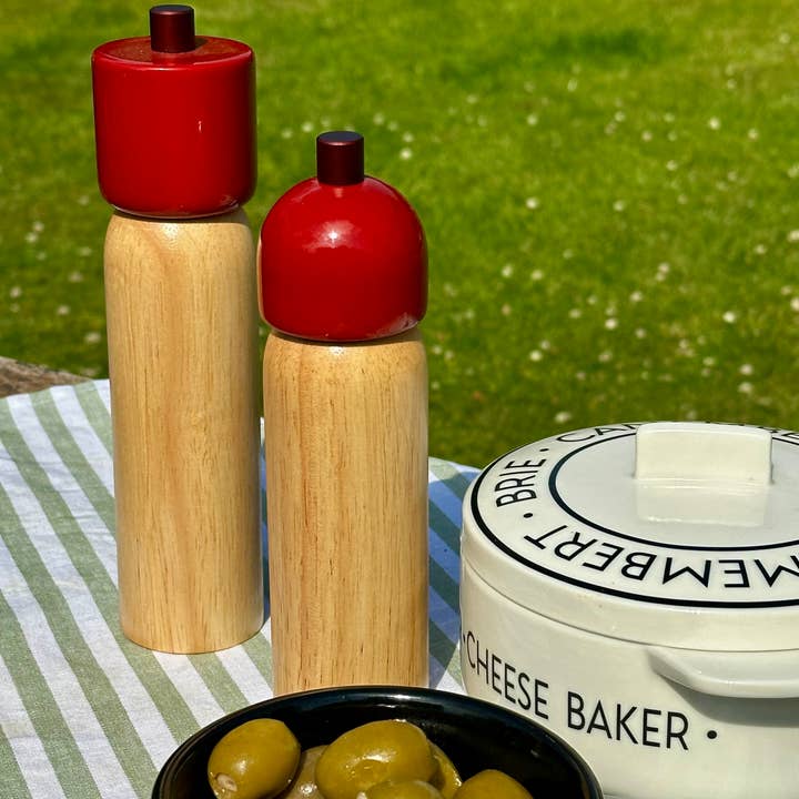 MÆGEN - Wholesale Salt & Pepper Shaker Set - Salt & Pepper Grinder - Red & Red