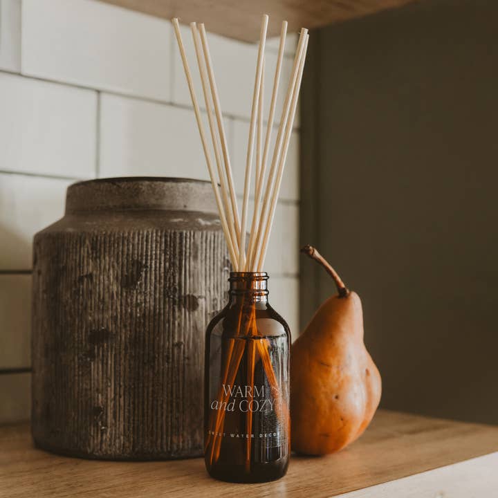 Sweet Water Decor - Wholesale Reed Diffuser - Warm & Cozy Amber Reed Diffuser - Christmas Decor & Gifts1