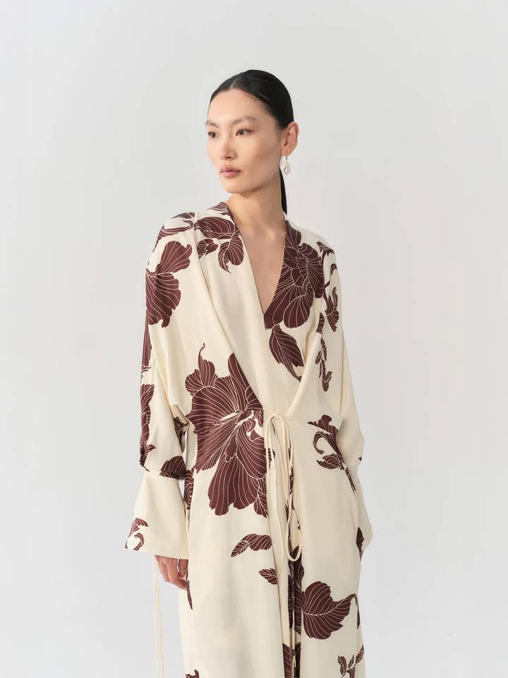 eikō ai – Engroshandel Kimono - Dame – Gobi kimono i cremefarve2