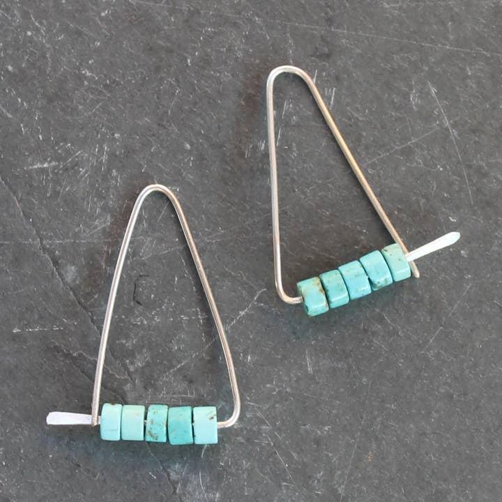 Triangelgängare för wholesale av Plumage Jewelry