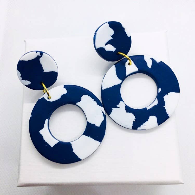 No Shrinking Violet - Wholesale Dangle Earrings - Catalina Earrings - White on Blue1