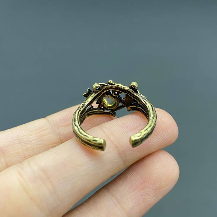 Mio Queena - Wholesale Cocktail/Statement Ring - Vintage Moonstone Foliage Bronze Adjustable Ring3