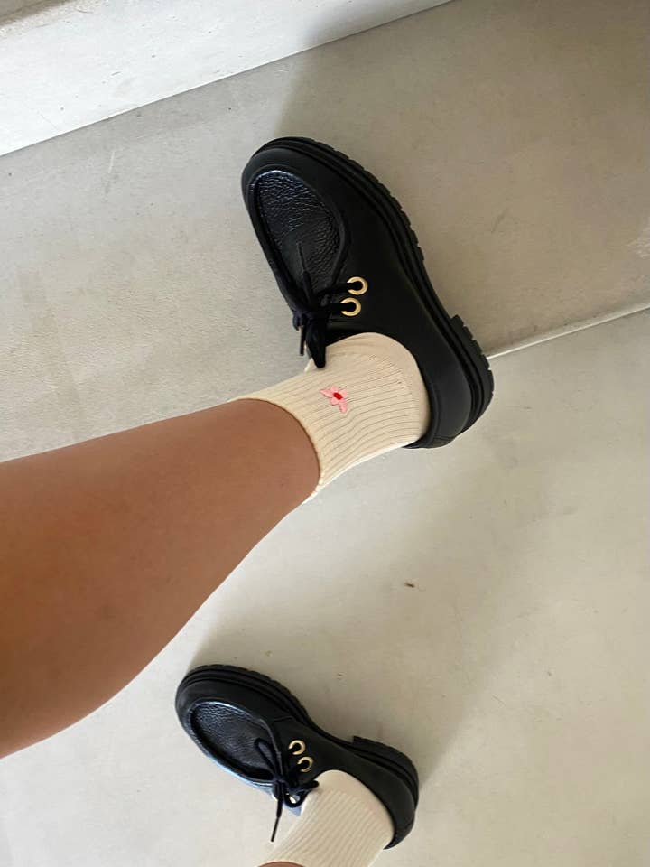 Fuchsia Blomstersokker for engroshandel hos Jutelaune