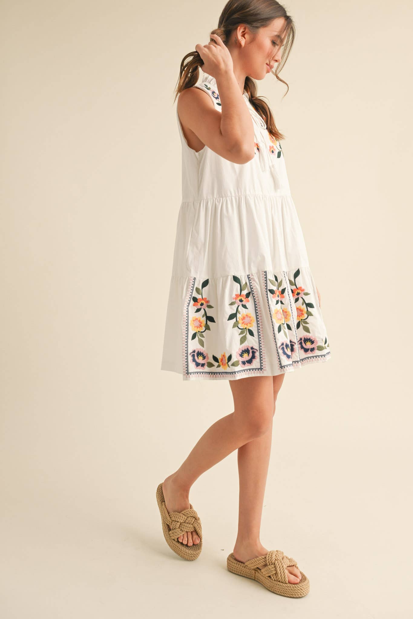 &MERCI - Wholesale Dress - Women's - FLORAL EMBROIDERY TIERED MINI DRESS MDR384122