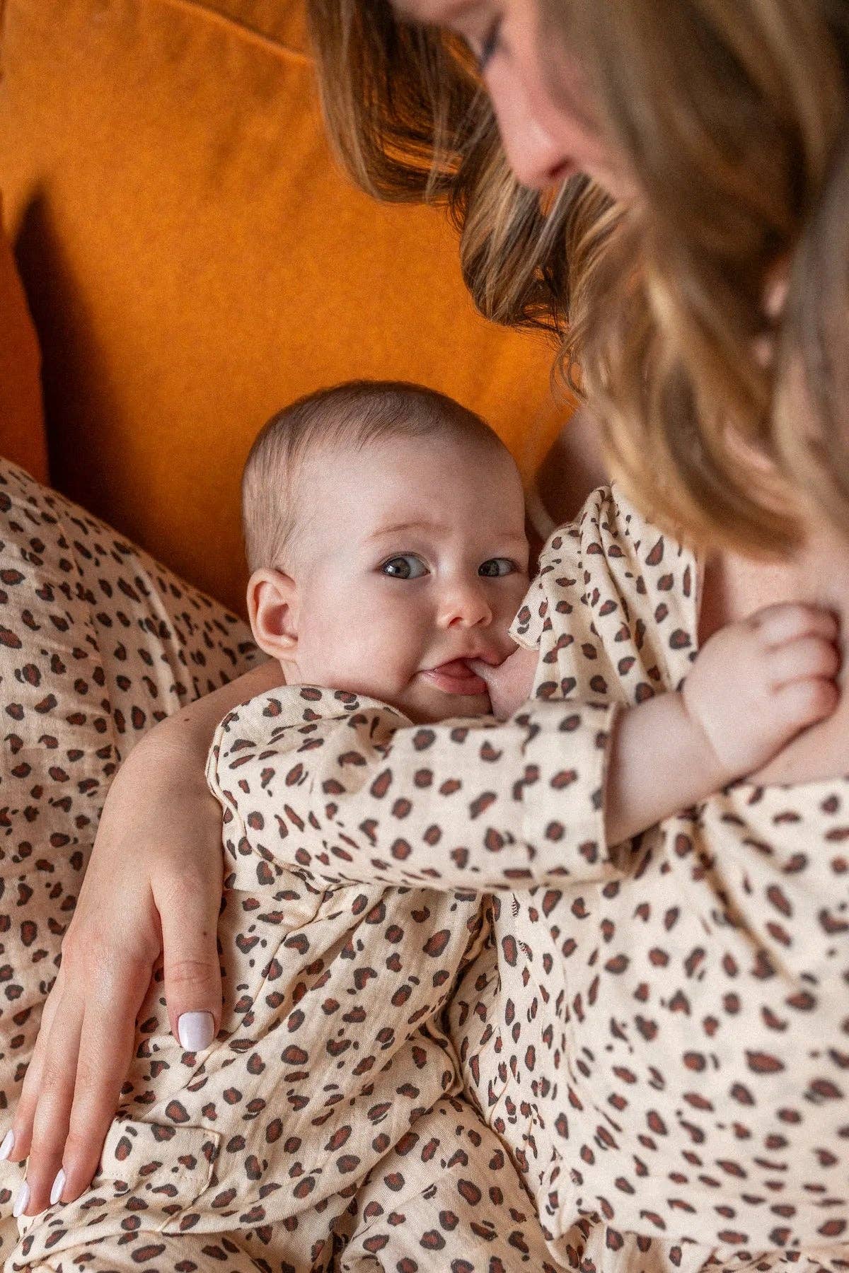 Leopard ecru Baby jumpsuit 100% organic cotton gauze Graou for wholesale on Faire1