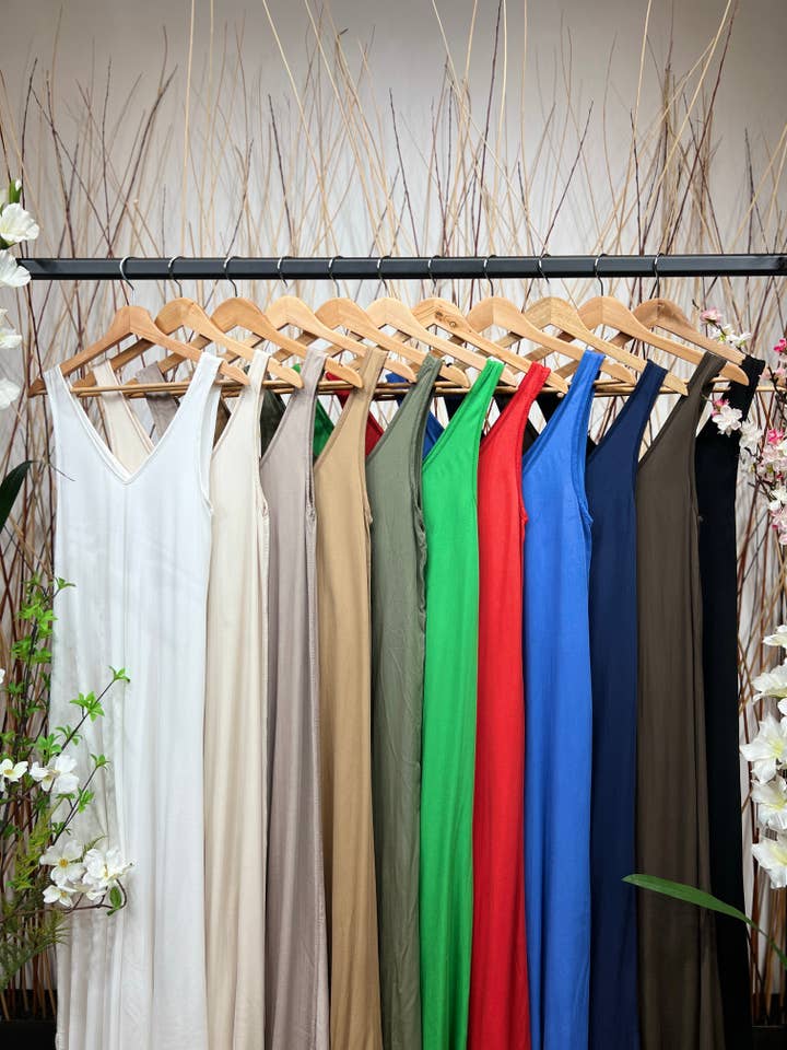 L'Emotion - Wholesale Dress - Women's - V Neck Wide Strap Maxi Simple Dress