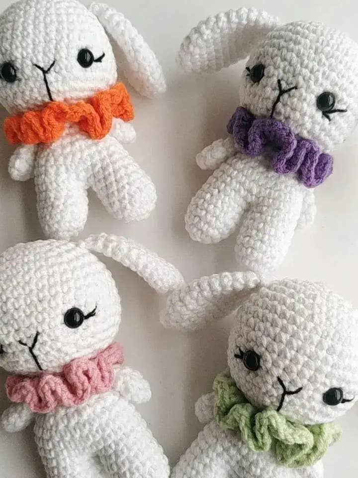 Handmade Cotton Bunny Keychain – Cute & Eco-Friendly Gift for wholesale by KLABELGIFT