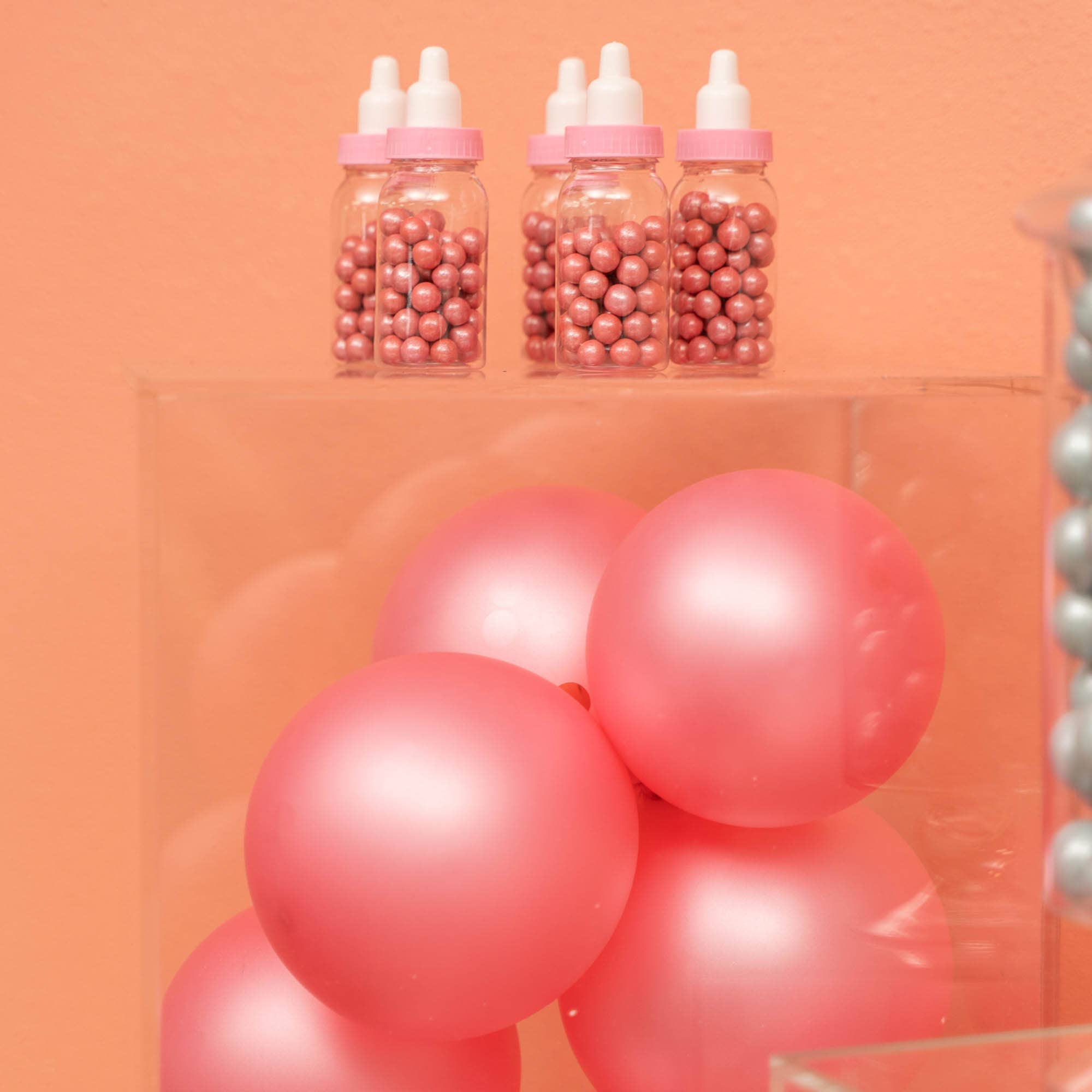 Portofino International Trading, USA - Wholesale Decorative Tabletop Object - Square Acrylic Pedestal Stands 3pc Set6