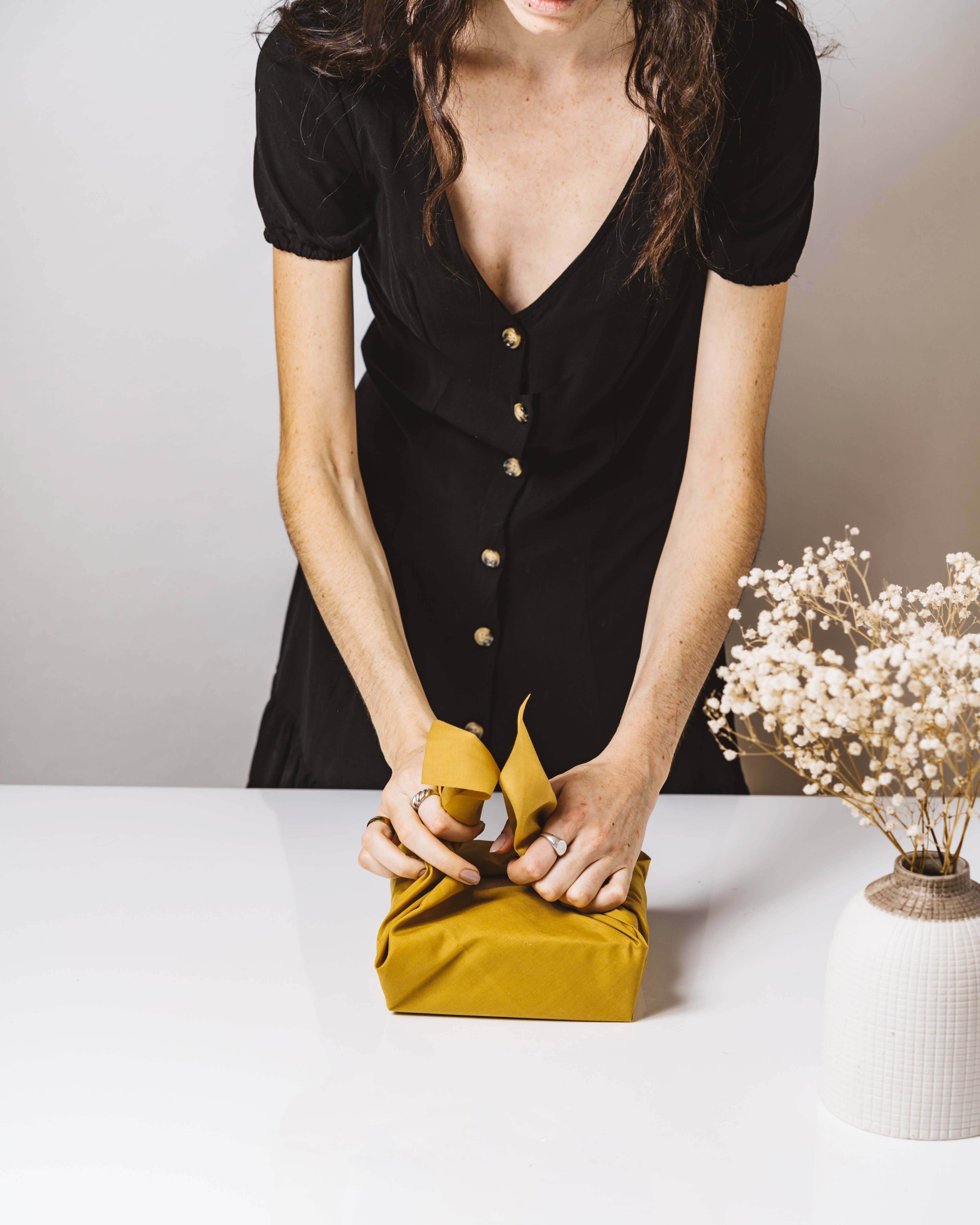 OLSEN+OLSEN - Wholesale Inpakpapier - Furoshiki - stoffen cadeaulap om duurzaam te wikkelen28