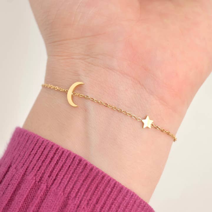 Blueyejewelry - Wholesale Charm/Dangle Bracelet - Moon Star Bracelet - 18K Gold PVD Plated Star Bracelet9