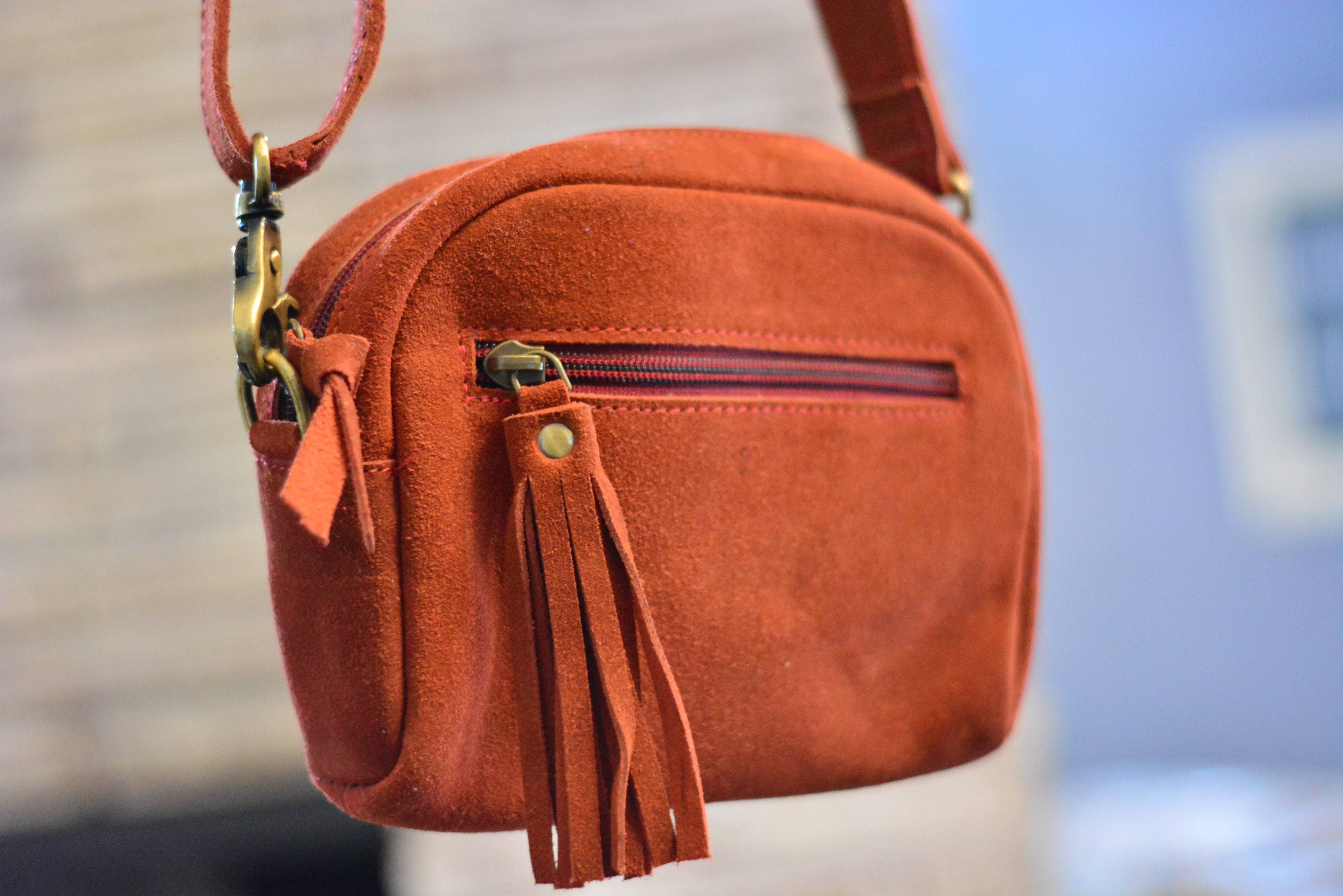 FRINGE & LUXE - Vendita all'ingrosso Borsa a tracolla - Donna - Brezza di velluto Crossbody -camoscio4